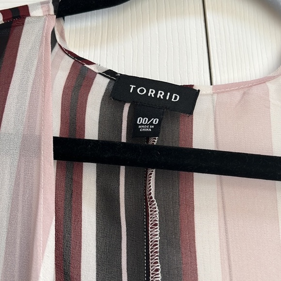 Torrid Striped Kimono - Picture 3 of 3
